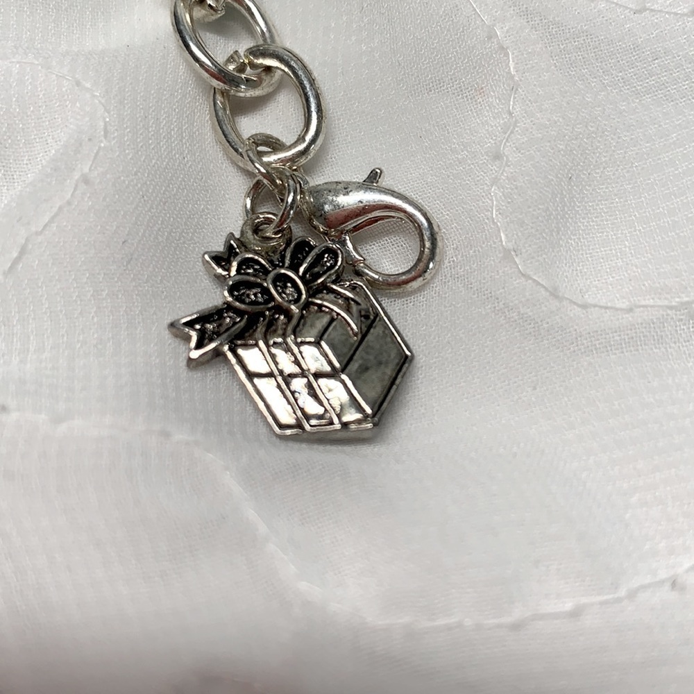 Vintage Holiday Charm Bracelet on Silver Tone Chain-Red/Green/Silver - Picture 4 of 4